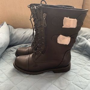 Women’s combat boots